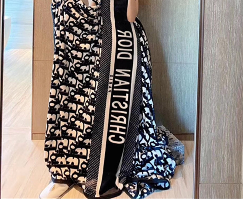 CD Luxury Throw Blanket - Féline Couture 