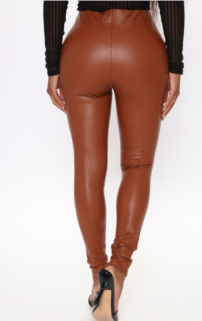 All Eyes On Me Leather Pants - Féline Couture 